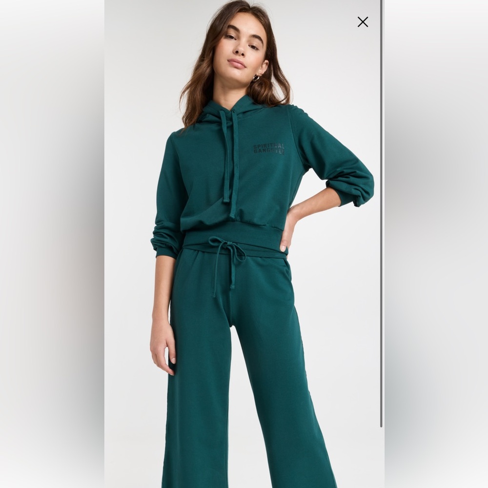 Spiritual Gangster Blouson Sleeve Fleece Hoodie and Matching Sweatpants